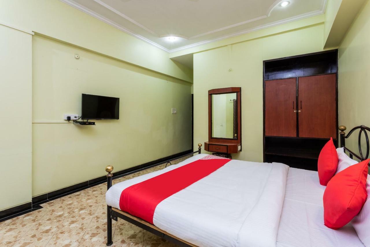 Oyo 38142 Girdhar Mahal Hotel Indore Eksteriør billede