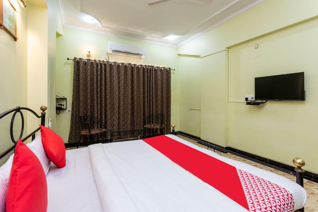 Oyo 38142 Girdhar Mahal Hotel Indore Eksteriør billede